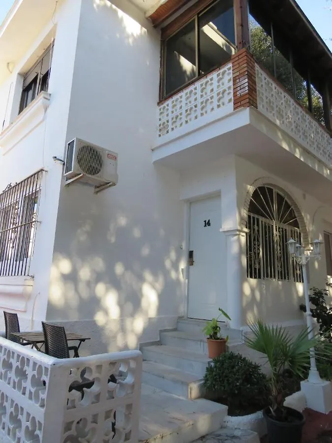 Villa Costa Marbella Aparthotel